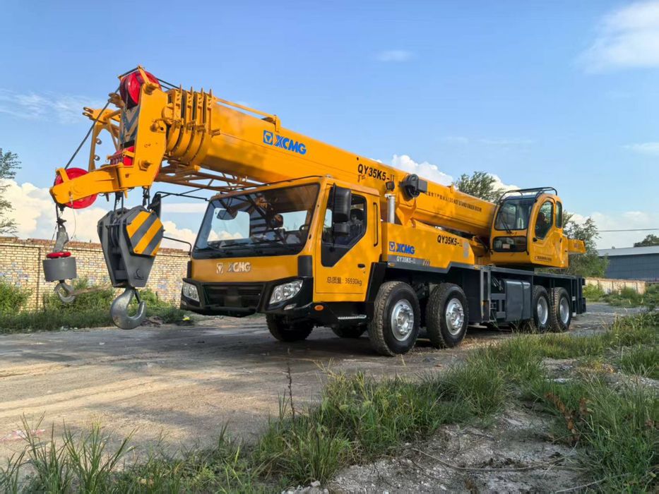 QY35K5-11 автокран вантажопідйомнітю 35 тон