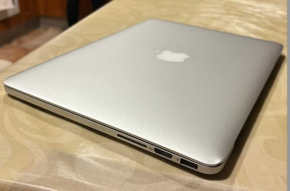 MacBook Pro (Retina, 13-inch, Early 2015)