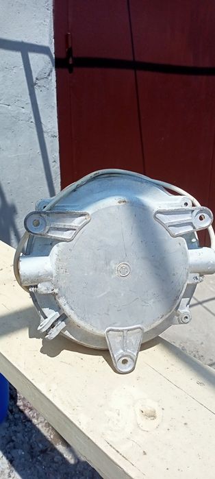 Фонарь корабельный. Лампа.