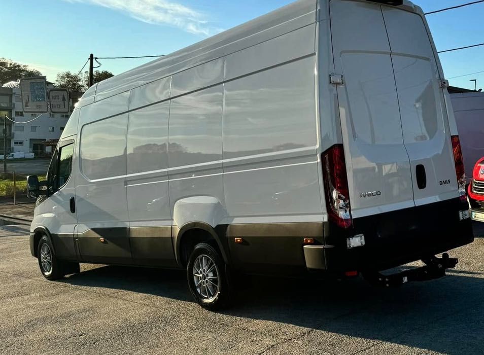 IVECO DAILY 35S18 - HIMATIC - FURGAO H3 L4