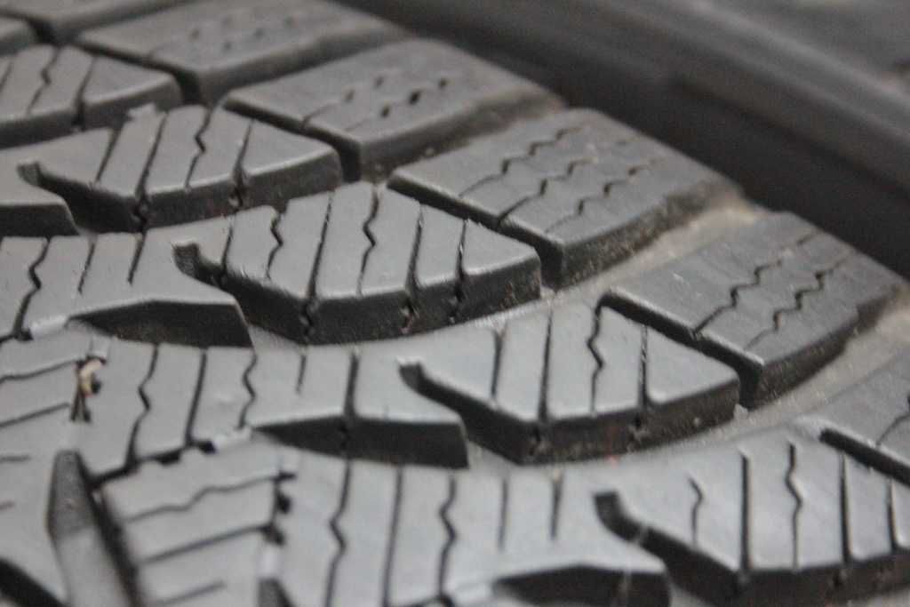 185/65/15 Michelin Alpin A4 185/65 R15 92T XL