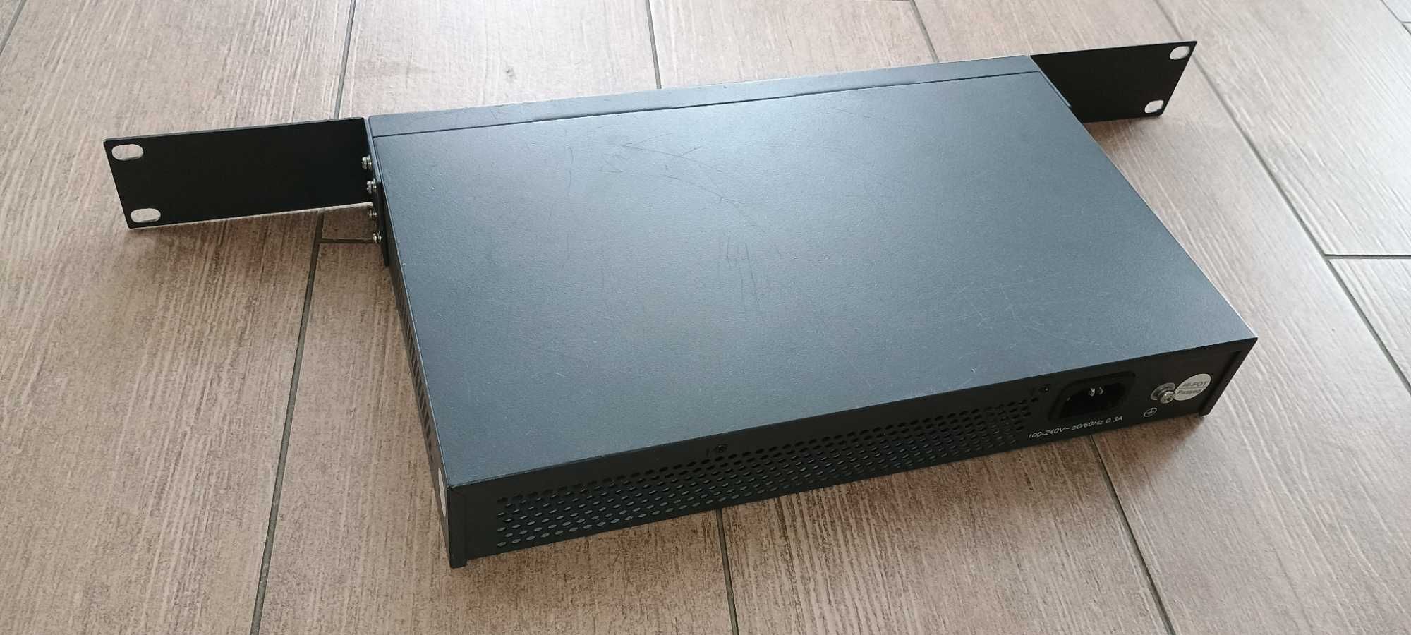 Switch TP-Link SG1016D