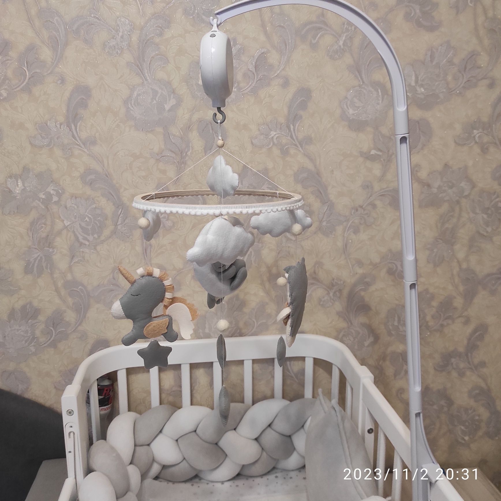 Дитяче ліжечко, ідеальний стан