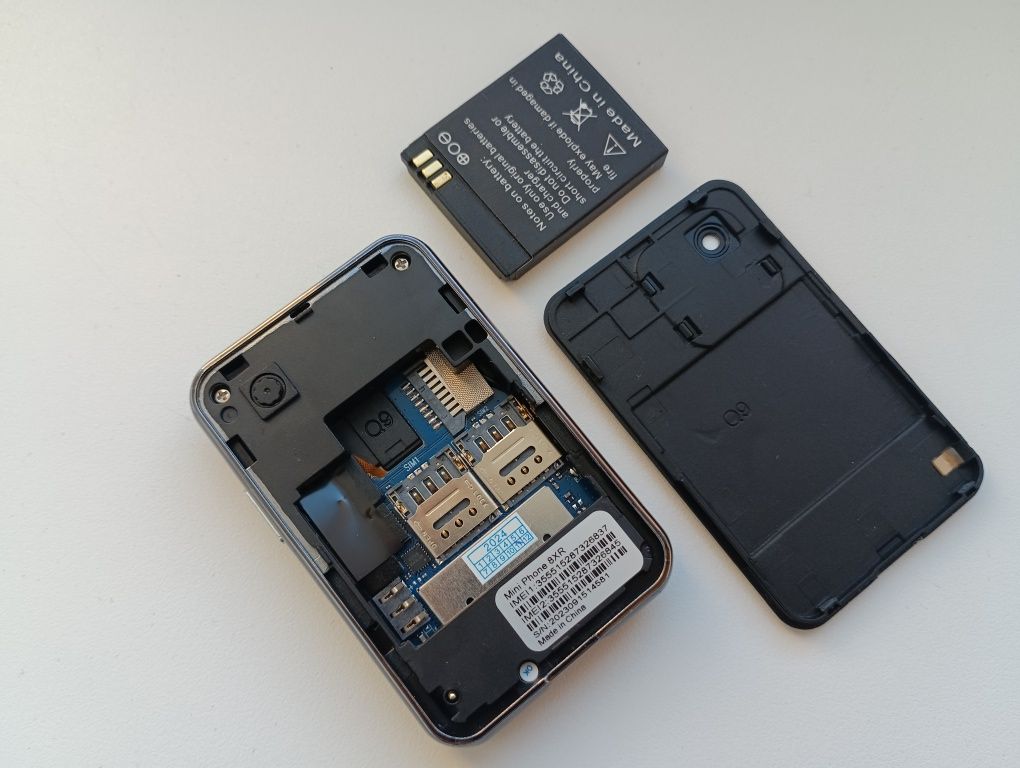 Mіні телефон сенсорний 8xr 1.77" 2 sim 350 mah зміна голосу