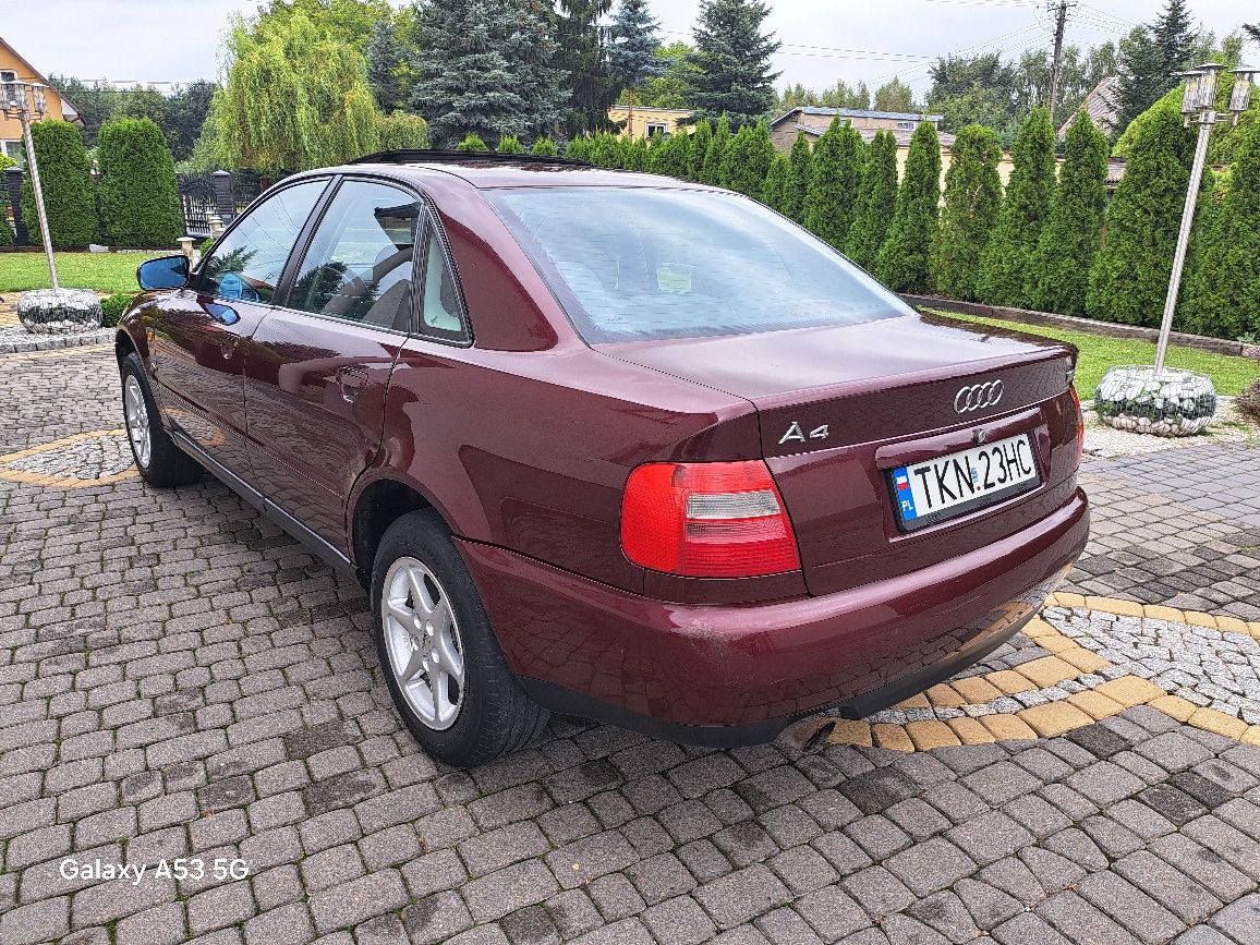 AUDI A4 1.6 b pierwszy właściciel od 21  lat LAKIER ORYGINAŁ zadbany