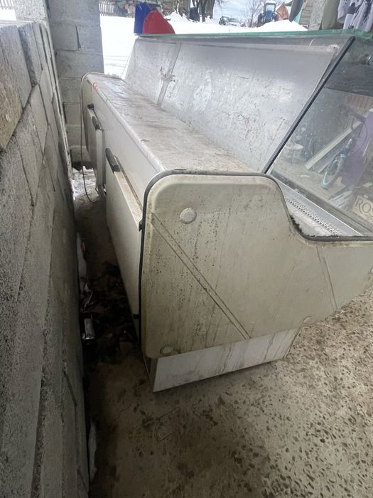 Продам Холодильну Вітрину