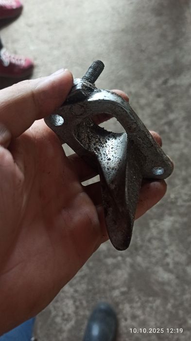 Продам циліндр на муравя!