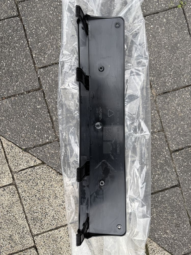 Podkładka pod tablicę rejestracyjną Mercedes SL 500 R230 Europa