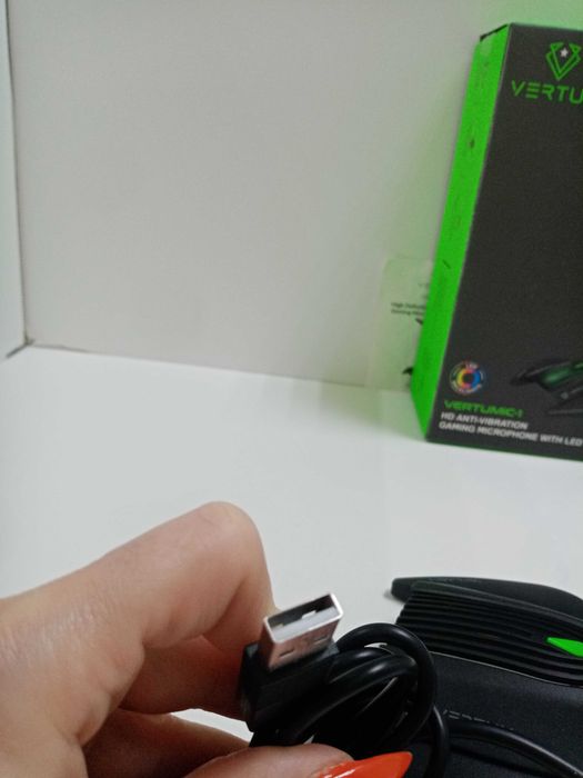 Мікрофон Vertux VertuMic-1 LED USB Black