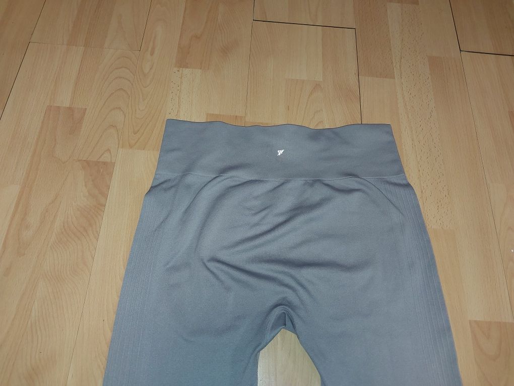 Markowe legginsy Work out L getry sportowe wygodne damskie