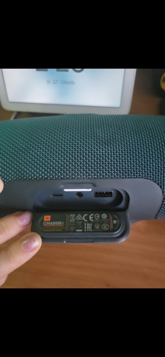 Głośnik JBL Charge 4 niebieski