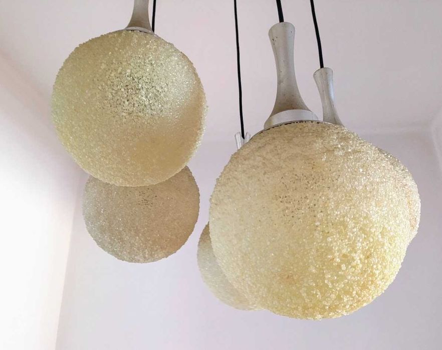 Candeeiro pendente alemão década 1970 de 5 globos