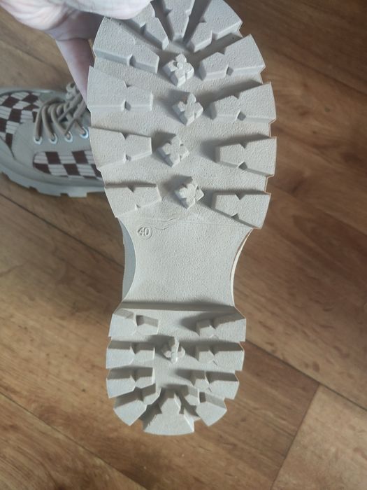 Botki nowe 40 kratka