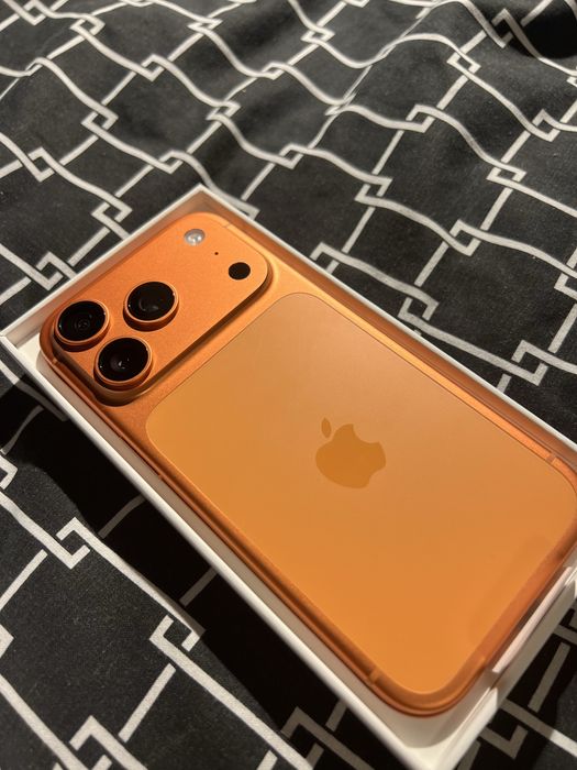 iPhone 17 pro 512gb Cosmic Orange європейська версія новий open box