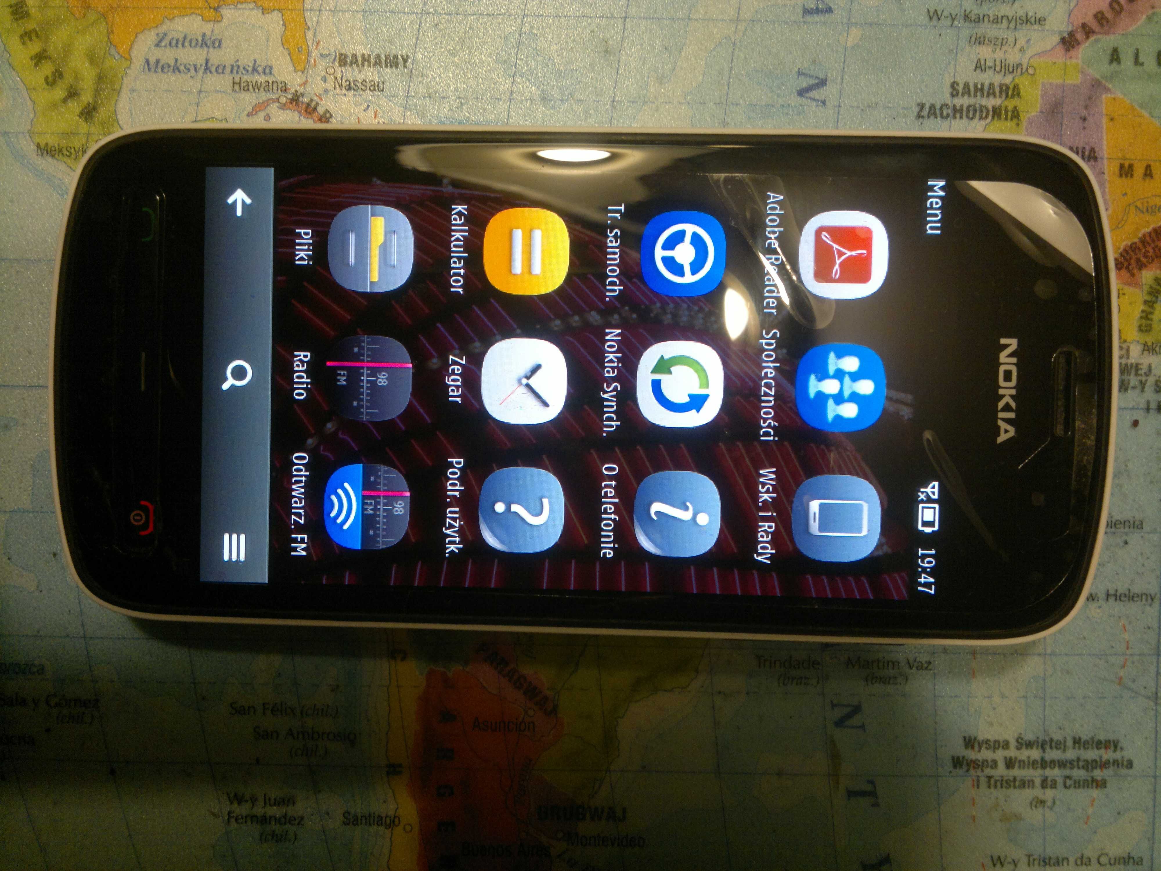 NOKIA 808 PureView z oryginalnym  pudełkiem