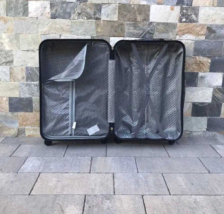 Валіза Сумка Чемодан на колесах, удіростікий матеріал Wings WGN