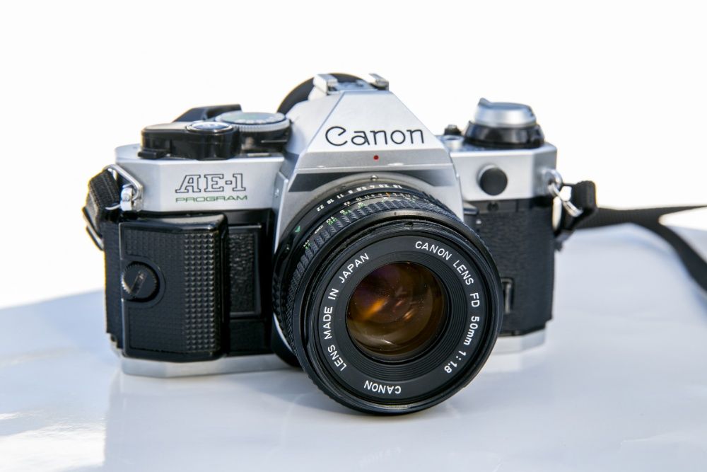 Canon Ae-1 Program + Lente 50mm F1.8 - EXCELENTE