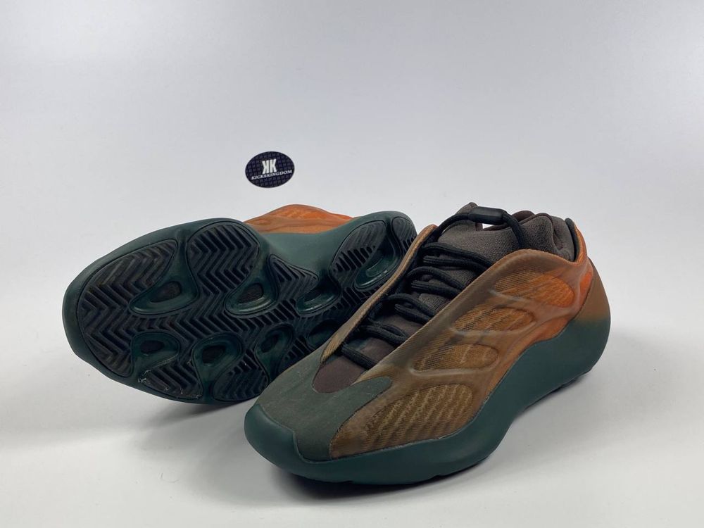 Adidas Yeezy 700 V3 Cooper Fade оригінал