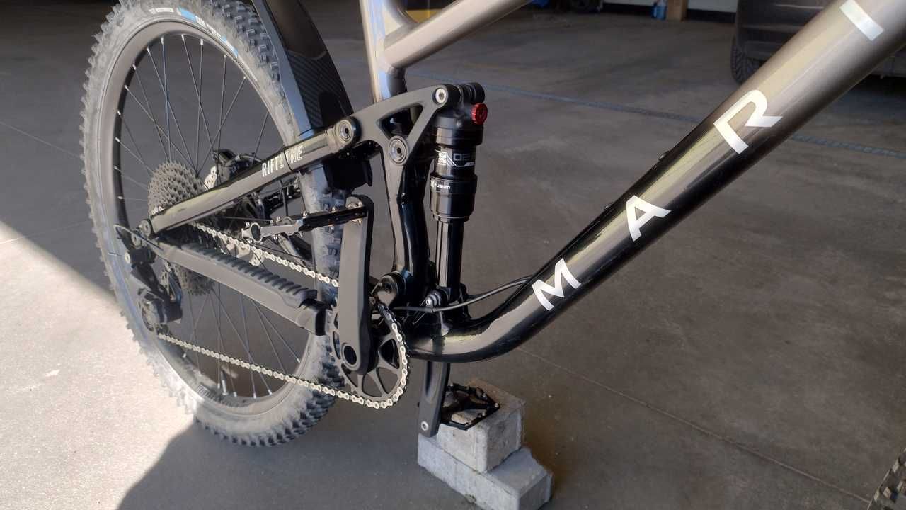 Marin Rift Zone [ 2024 ; rozm. XL ]