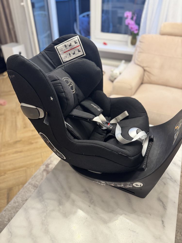 Fotelik obrotowy Cybex Sirona Z Plus i-size z bazą