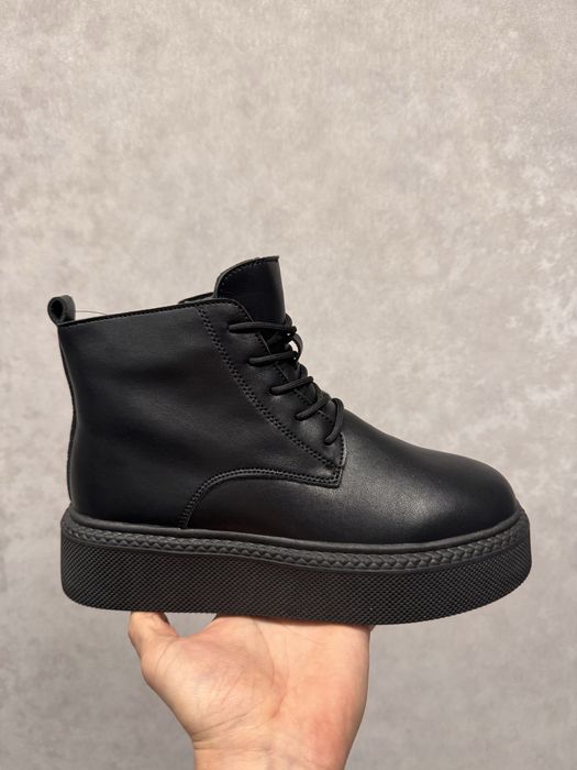 Жіночі шкіряні ботинки stilli на міху