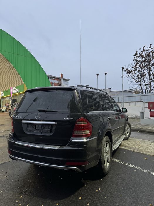 Продам Mercedes GL 2011 года