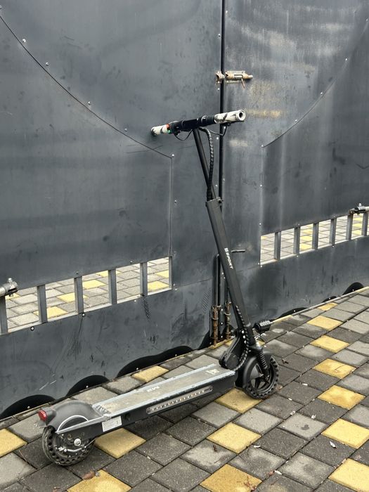 Kukirin m2 2023 року