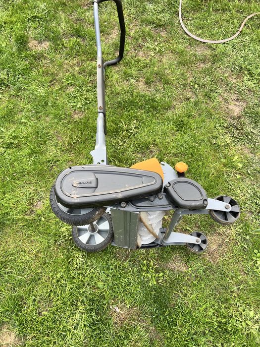 Bebnowa kosiarka Fiskars reczna uzywana