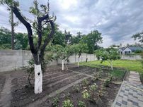Продаж частини будинку в центрі Ворзеля під ремонт