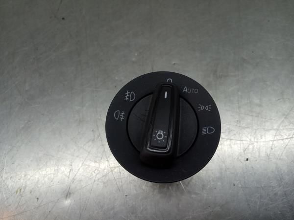 Botão / interruptor de luzes SKODA Octavia III Hatchback (5E3)