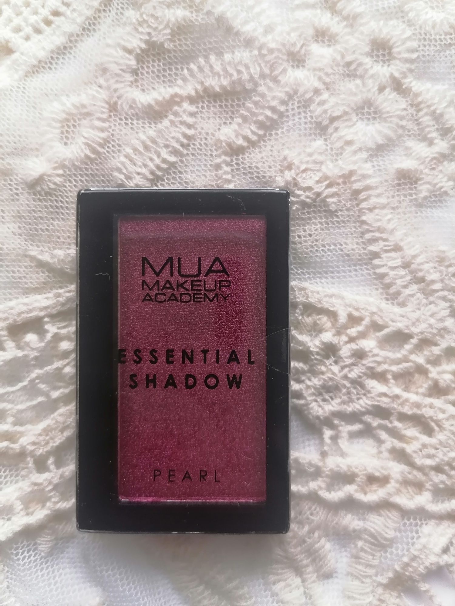 Cień Mua Essential shadow pearl ember