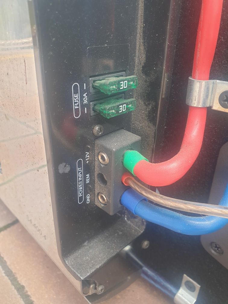 Skrzynie JBL 2X1000W zestaw ze wzmacniaczem i okablowaniem