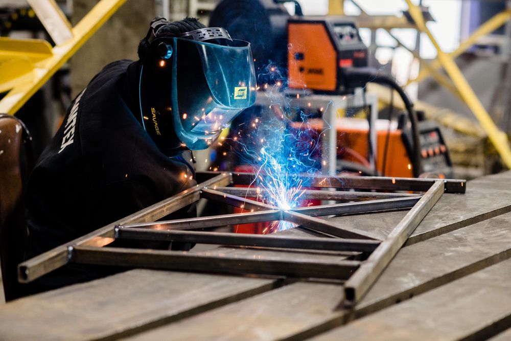 Металоконструкції виготовлення та монтаж