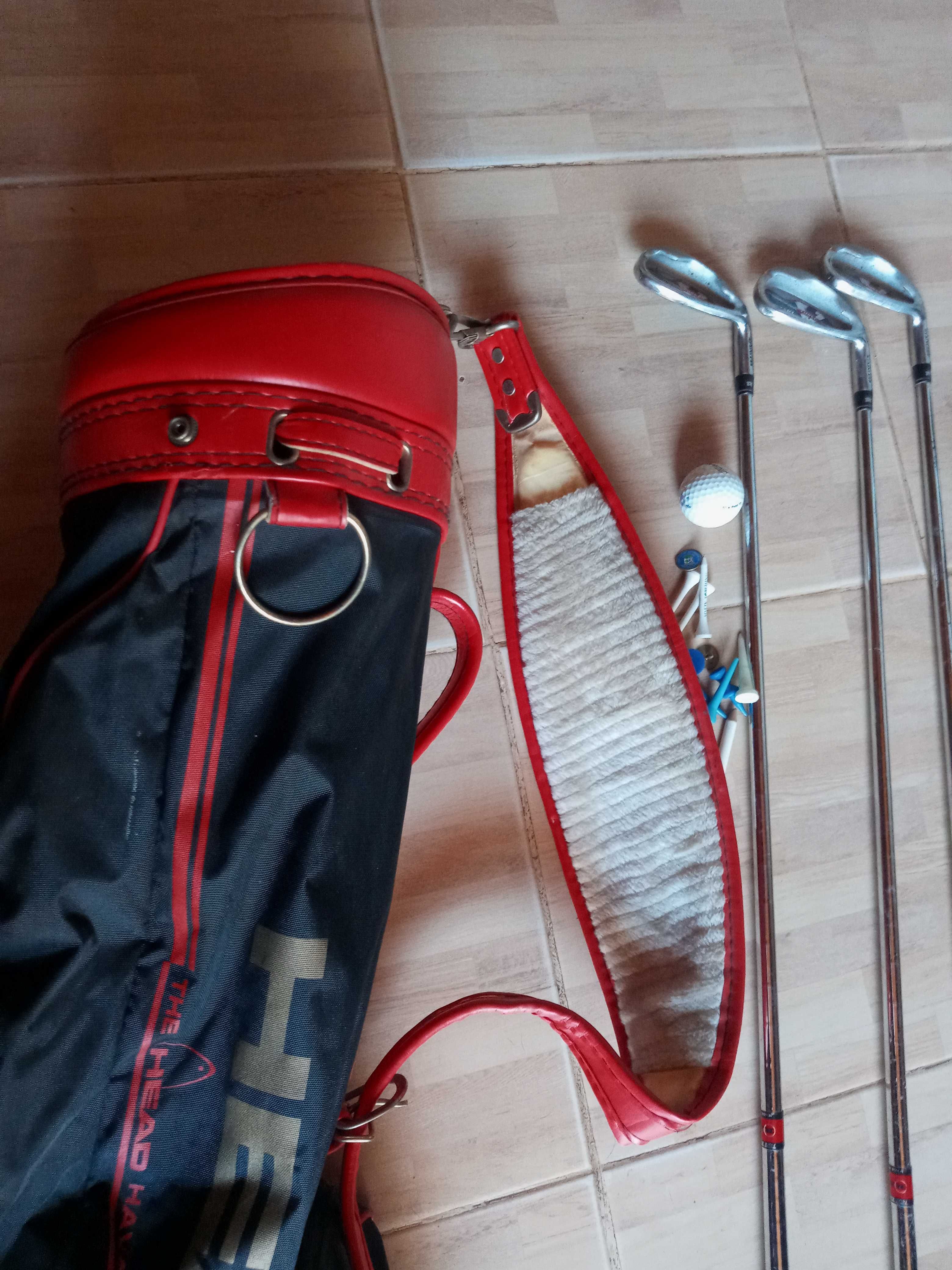 Saco de golf muita qualidade c 3 tacos e acessorios