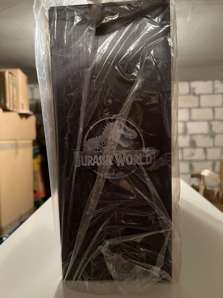 Figurka Tyranozaur Rex z filmu Jurassic World (Prime 1 Studio)