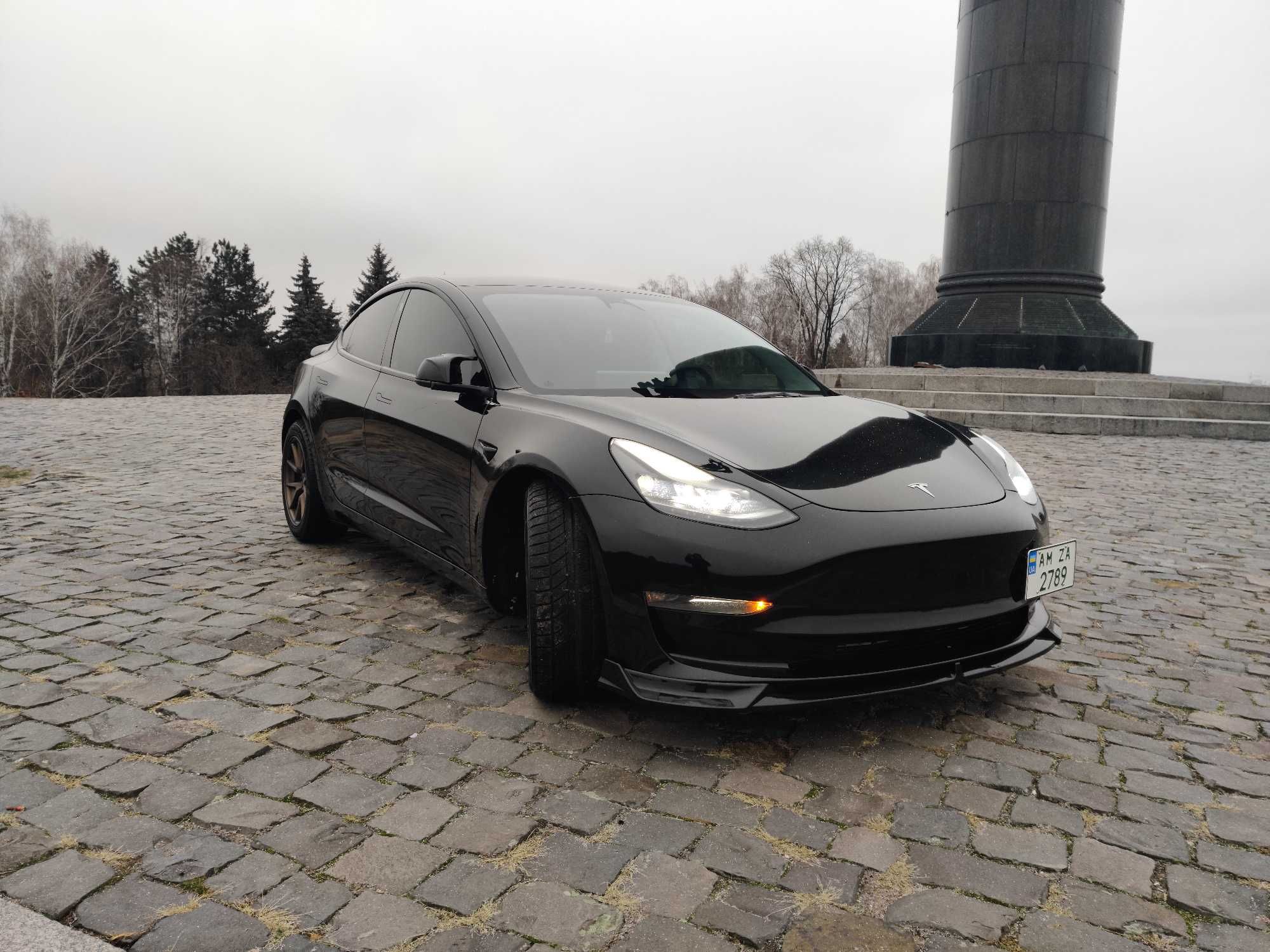 Tesla model 3 performance автопілот повний