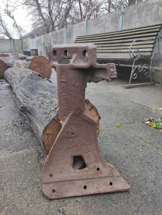 Корпус стійка на плуг - 62 см