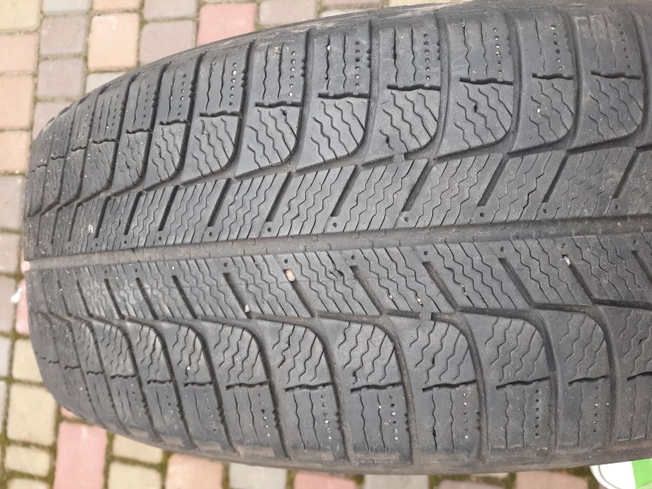 225 60r18 Мишлен х-айс