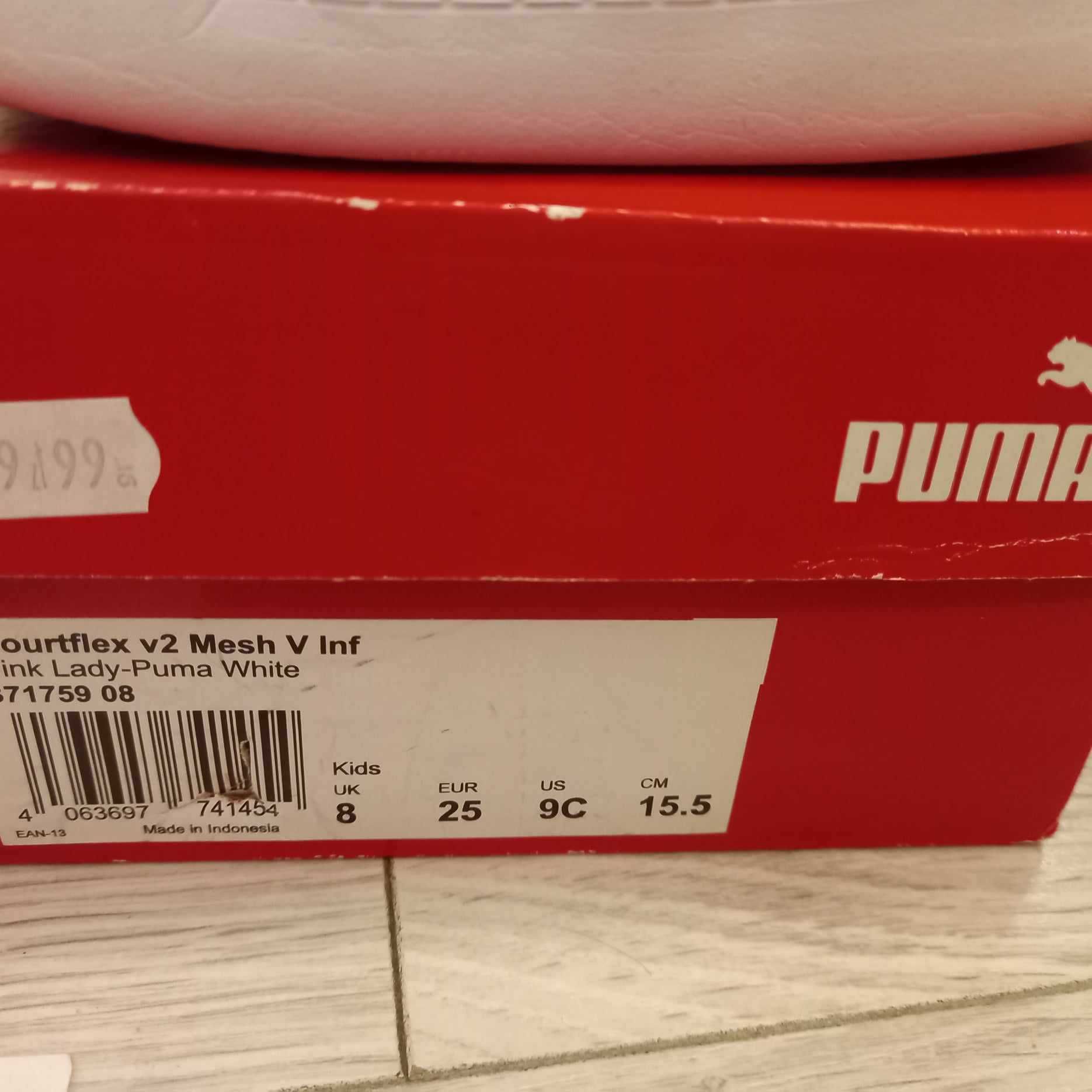 Buty dziecięce dla dziewczynki Puma rozmiar 25