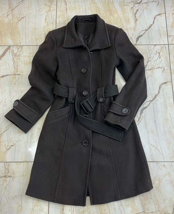 Жіноче пальто шоколадного кольору с-м s-m