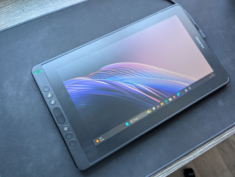 Графічний планшет Huion Kamvas 13