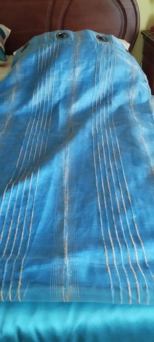 Cortina 2,45cm comprimento x1,48 cm largura