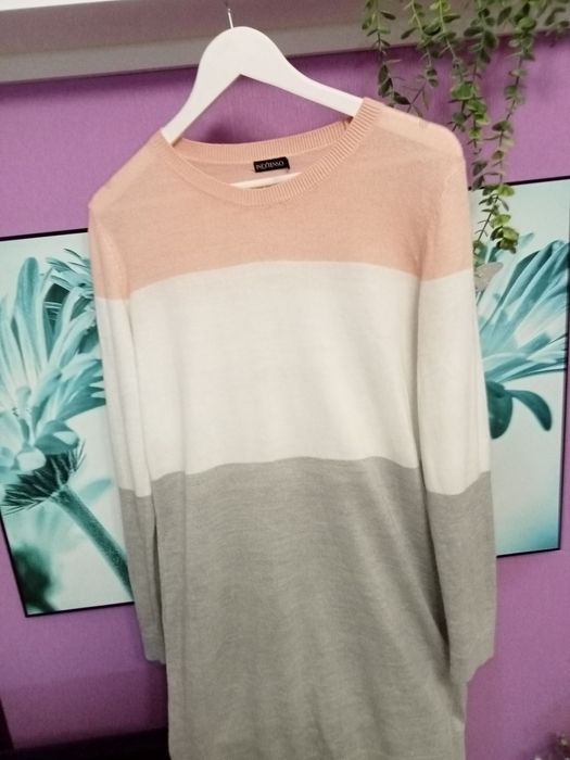 Długi sweterek damski