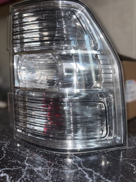 Задний фонарь mitsubishi pajero wagon 4