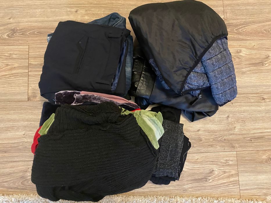 Жіночий, чоловічий одяг