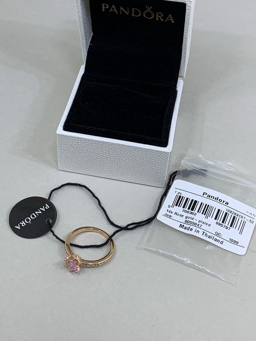 Продам новое золотое кольцо корона розовый камень пандора оригинал