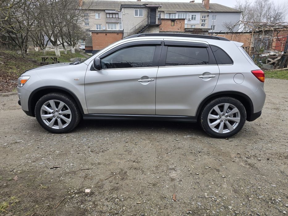 Мітцубісі АСХ оутлендер спорт