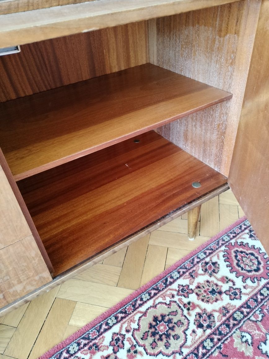 Szafka z witryną retro prl