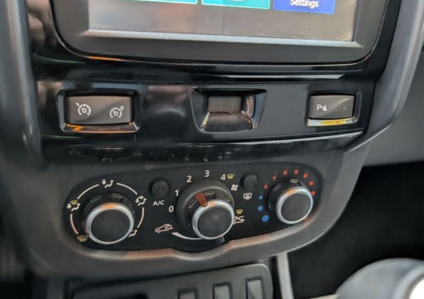 Dacia Duster 2018 diesel 1.5  FWD 2WD