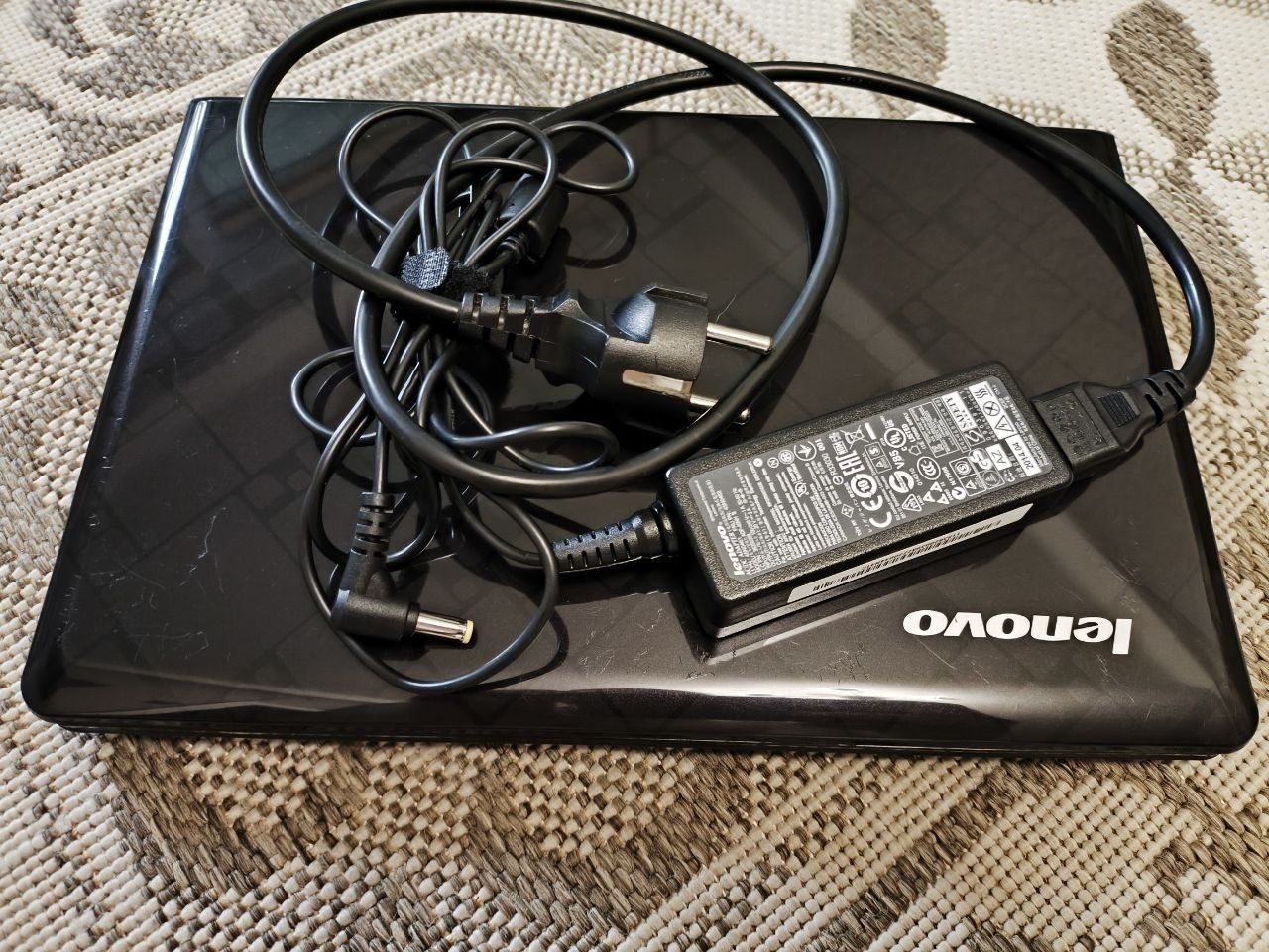 Нетбук Lenovo S205